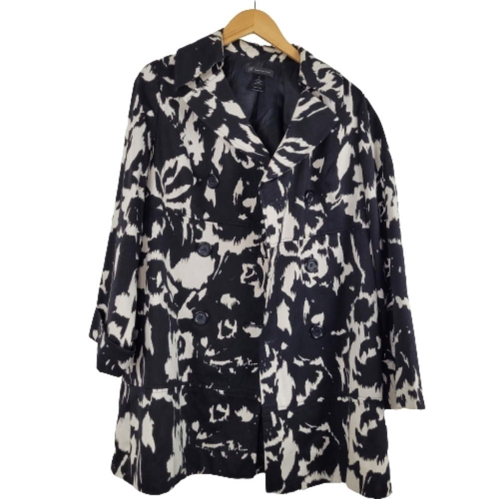 International Concepts black & white floral pea coat